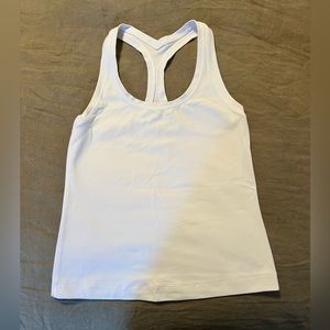 COOL RACERBACK SHORT TANK TOP *NULU